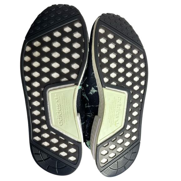 Adidas Sneakers Mens Size‎ 10 BB7996 Black NMD R1 Marble Primeknit Low Top main image 5